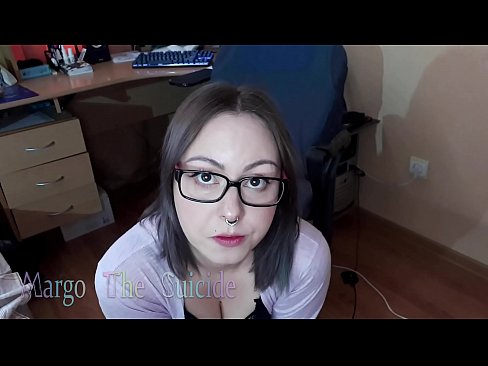 ❤️ Сексуальная Девушка В Очках Глубоко Сосет Фаллоимитатор На Камеру ️❌ Порно видео у нас ❤