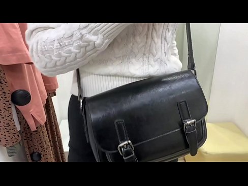 ❤️ Публичная мастурбация молоденькой сучки ФералБерри с дилдо в примерочной ️❌ Порно видео у нас ❤